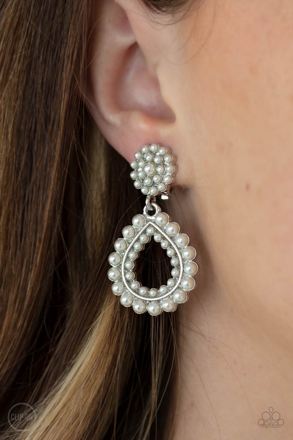 Discerning Droplets - White Pearl Earrings