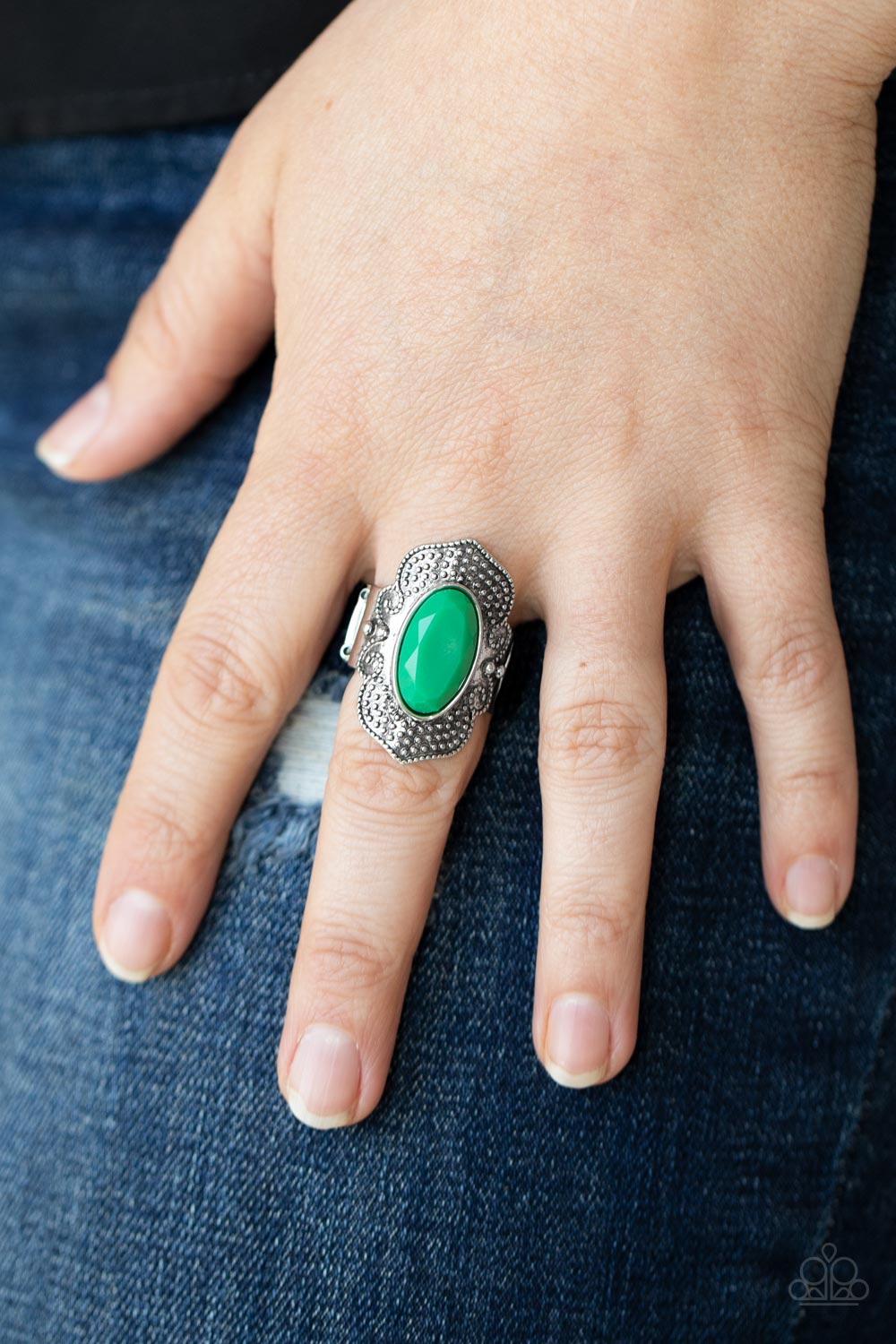 Taj Mahal Trendsetter - Green Ring